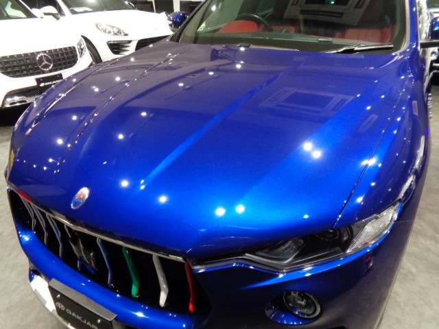 Maserati Levante 5