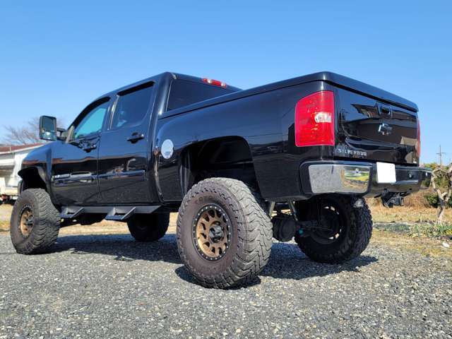 Chevrolet Silverado 3