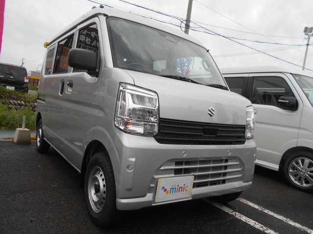Suzuki Every 8