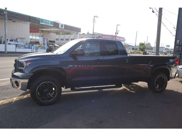 Toyota Tundra 4