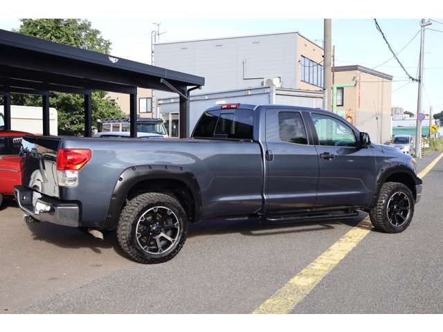 Toyota Tundra 9