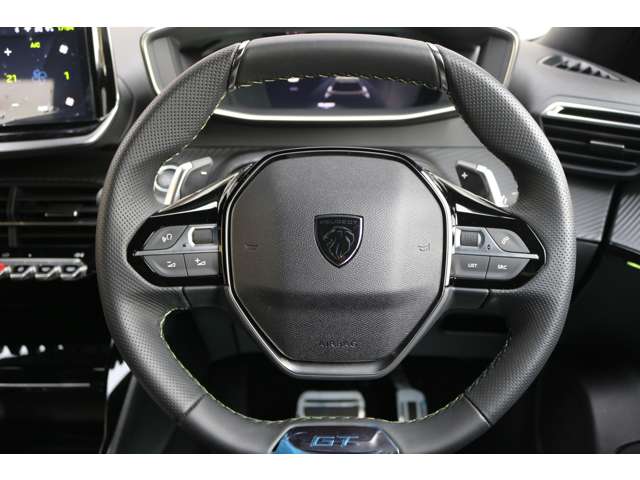 Peugeot SUV 2008 5