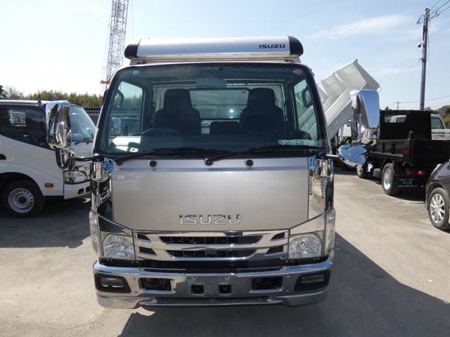 Isuzu Elf 4