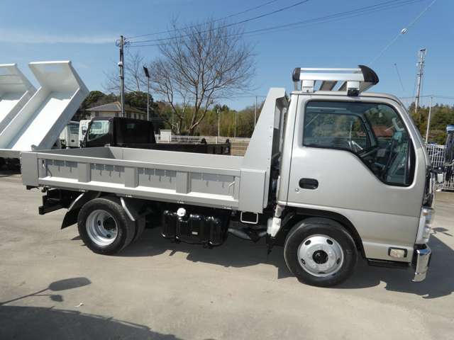 Isuzu Elf 5