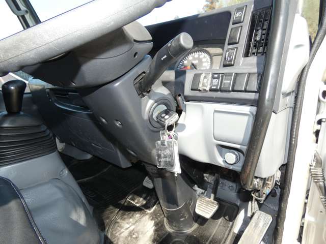 Isuzu Elf 11