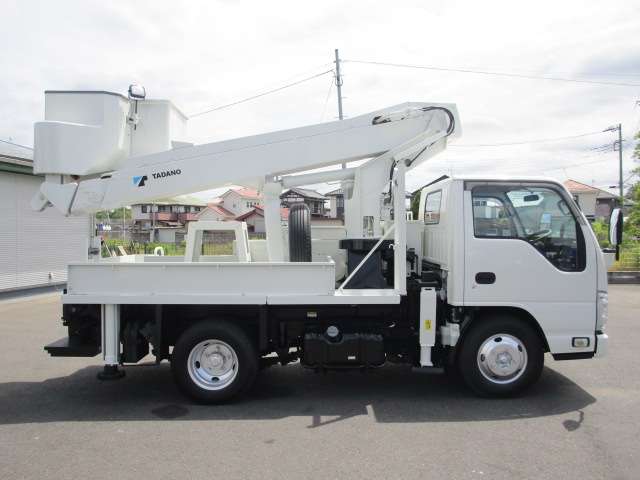 Isuzu Elf 5