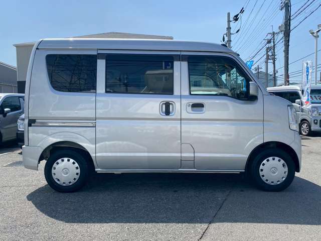 Nissan NV100 Clipper 3