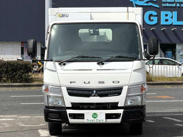 Mitsubishi Fuso Canter 12
