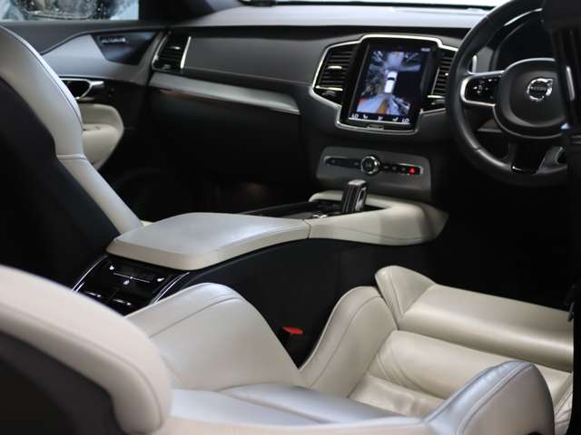 Volvo XC90 7