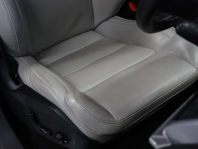 Volvo XC90 10