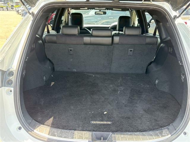 Toyota Harrier 12