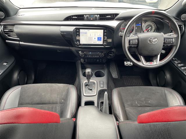Toyota Hilux 5