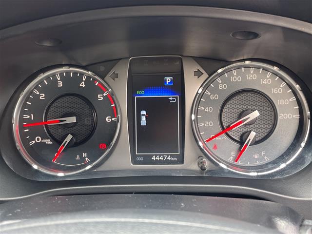 Toyota Hilux 7