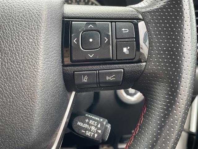 Toyota Hilux 9