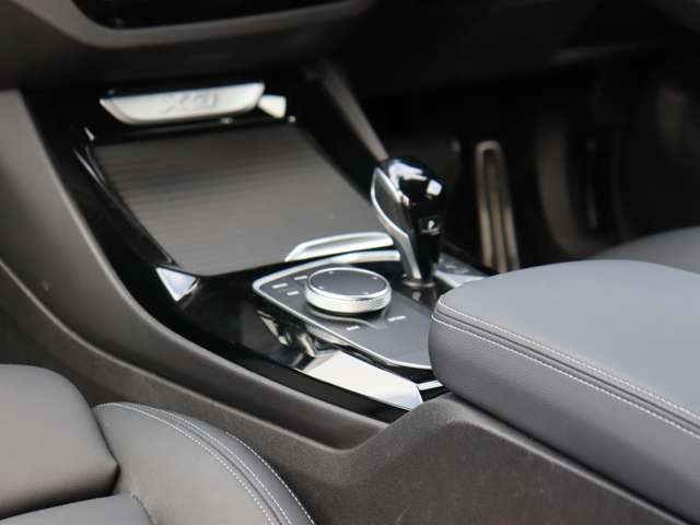 BMW X3 7