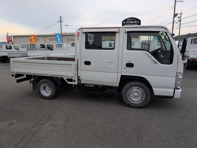 Isuzu Elf 7