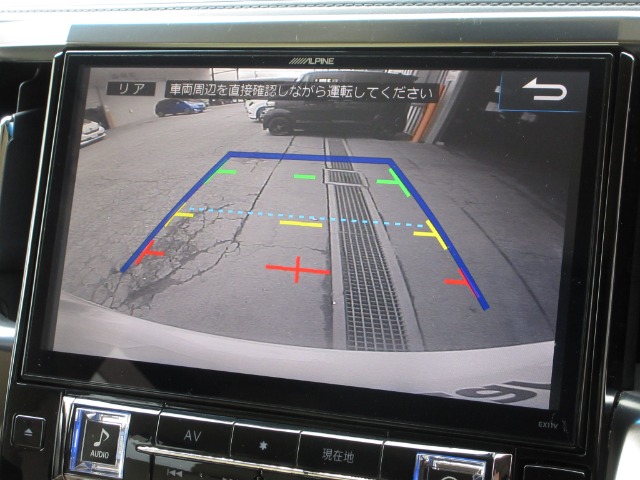 Toyota Alphard 8
