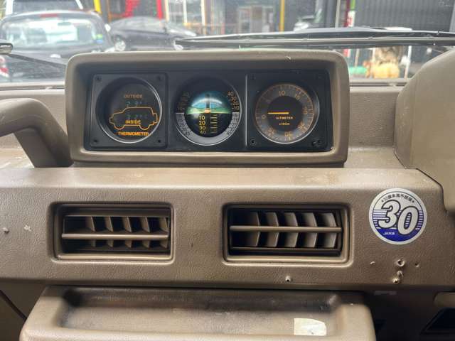 Mitsubishi Pajero 11