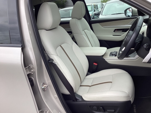 Mazda CX-60 8