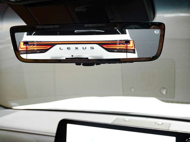 Lexus LX 7