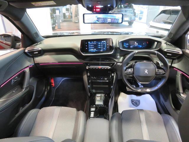 Peugeot SUV 2008 6