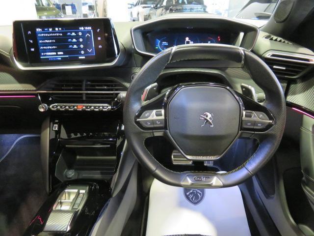 Peugeot SUV 2008 8