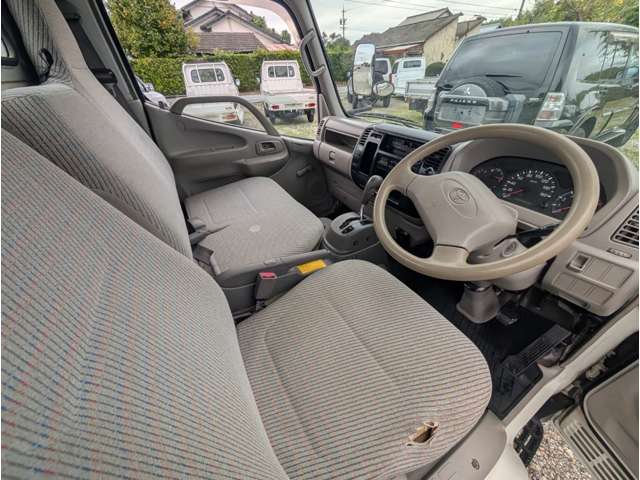 Toyota Toyoace 11