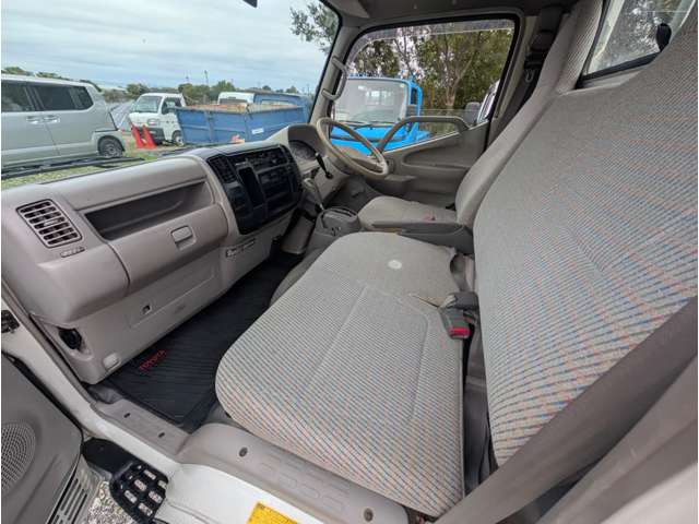 Toyota Toyoace 12