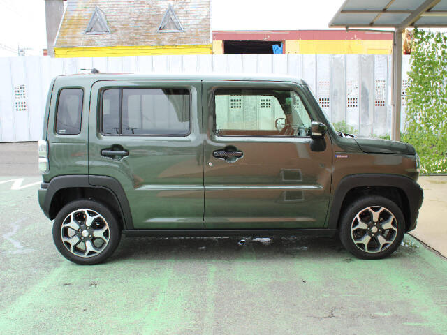 Mazda Flair Crossover 7