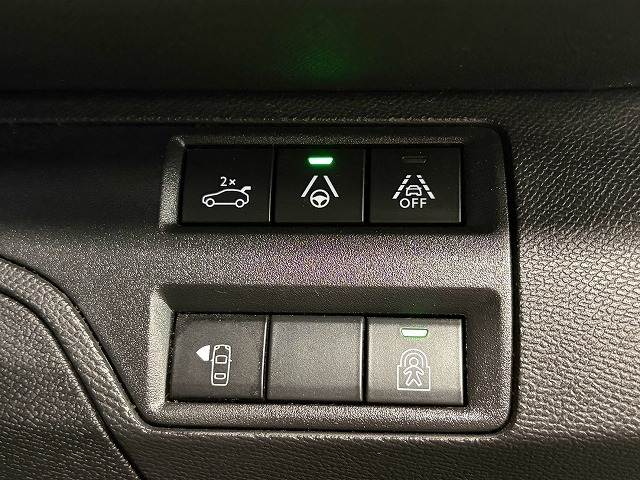 Peugeot 3008 8