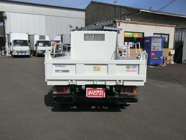 Isuzu Elf 5