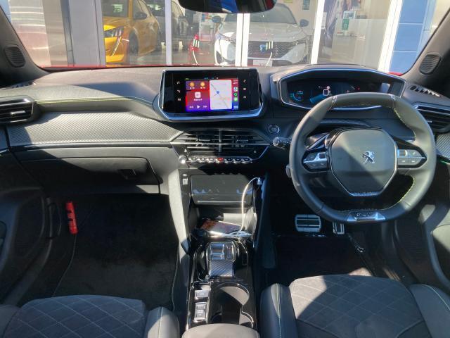 Peugeot SUV e-2008 5