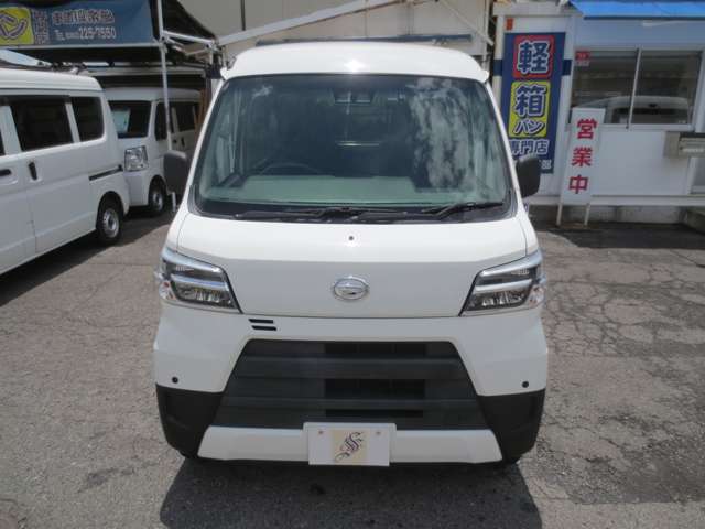 Daihatsu Hijet Cargo 5