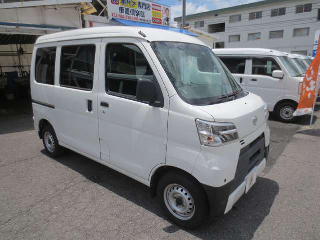 Daihatsu Hijet Cargo 6