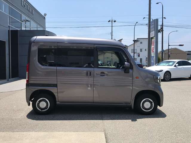 Honda N-VAN 10
