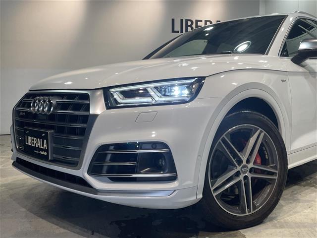 Audi SQ5 8