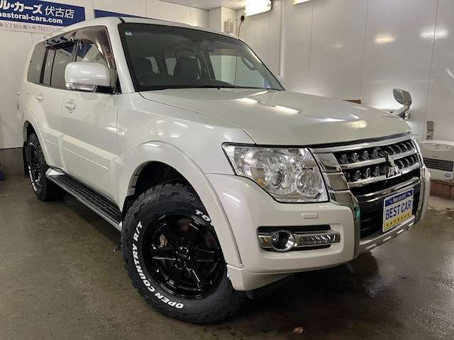 Mitsubishi Pajero 6
