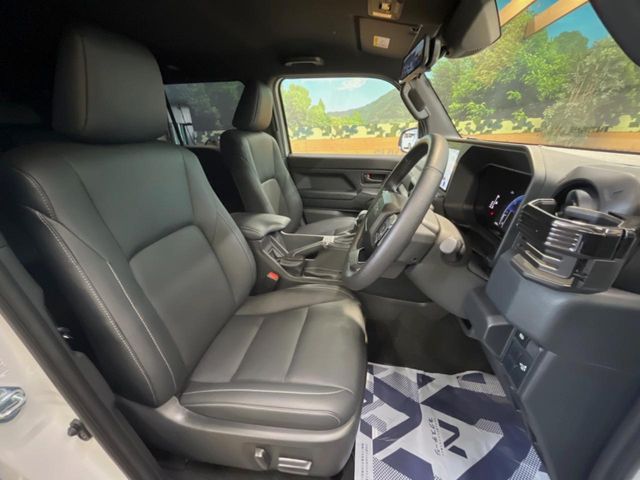 Toyota Land Cruiser FJ 8