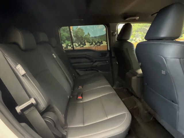 Toyota Land Cruiser FJ 9