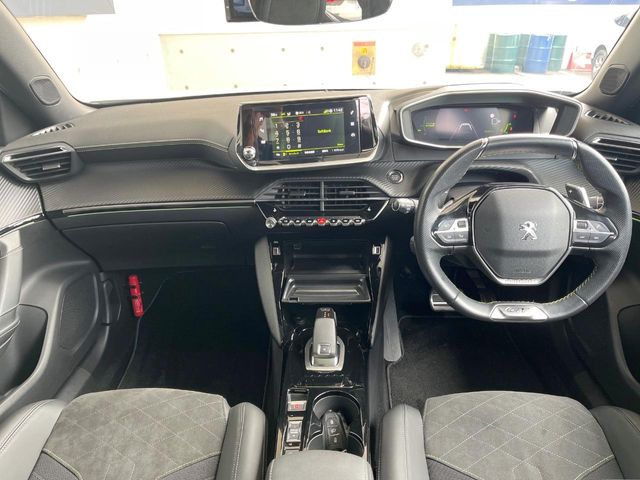 Peugeot SUV 2008 2