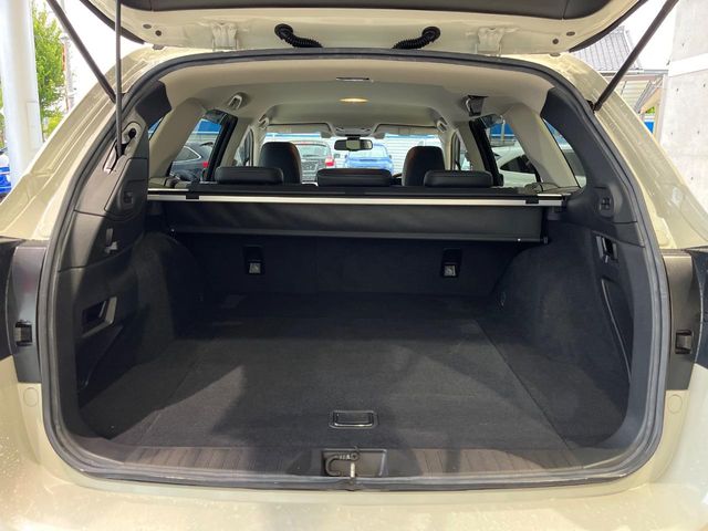 Subaru Legacy Outback 11