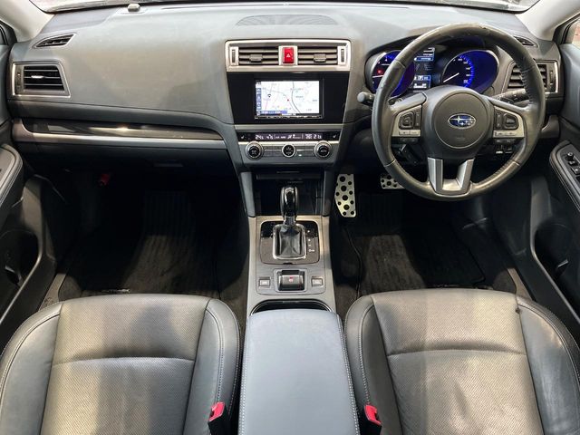 Subaru Legacy Outback 2