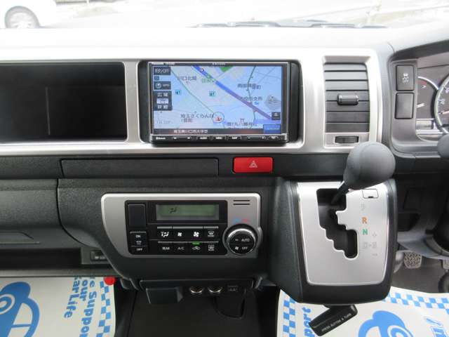 Toyota Hiace 11