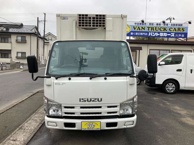 Isuzu Elf 2