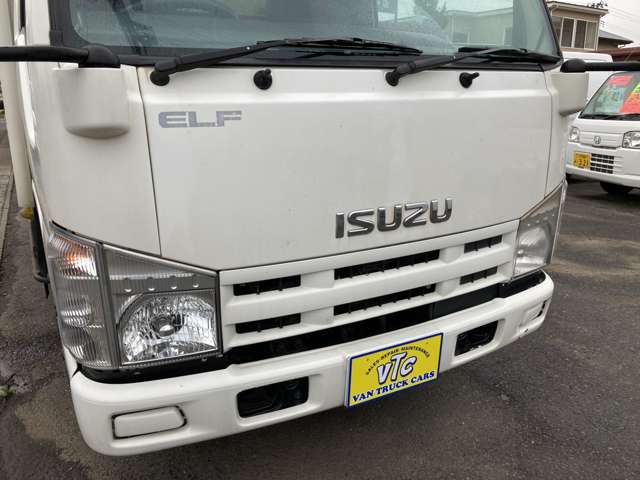 Isuzu Elf 4