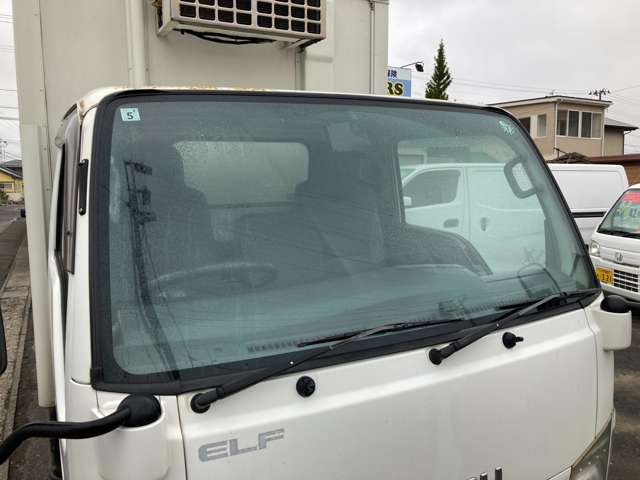 Isuzu Elf 9