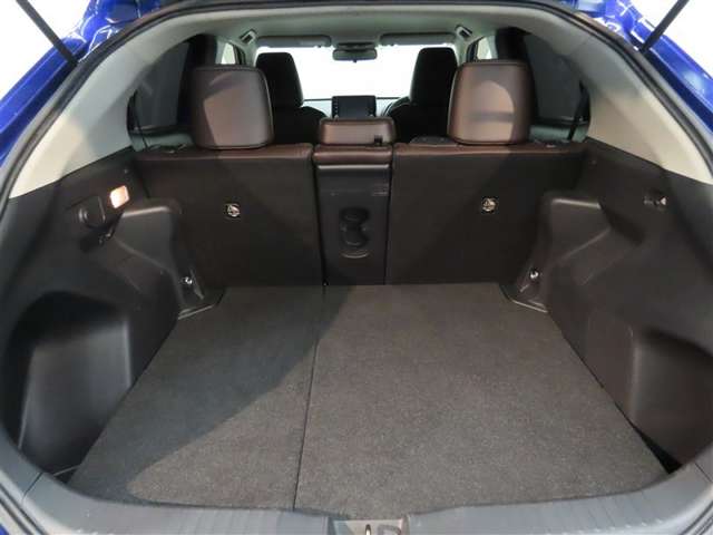 Toyota Yaris Cross 8