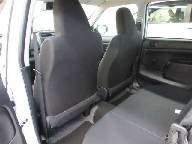 Toyota Probox Van 11