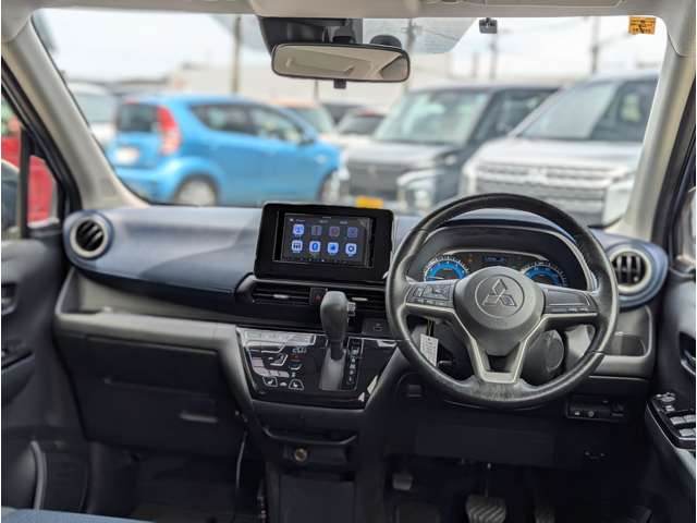 Mitsubishi eK X 12