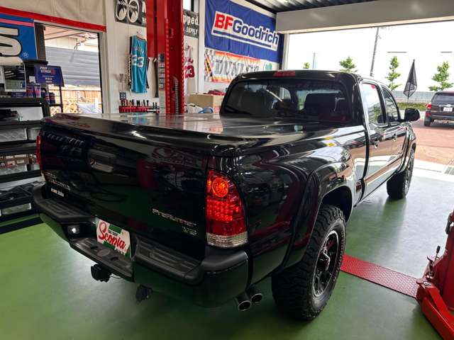 Toyota Tacoma 5